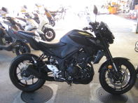 �t�H���c�@�y